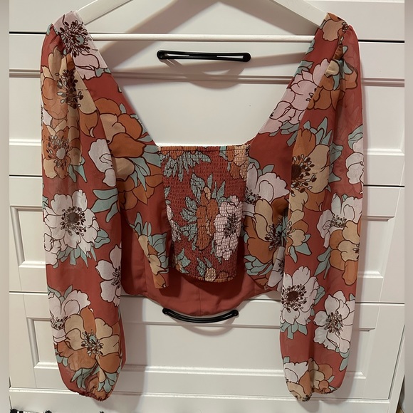 Aritzia chiffon top - Picture 2 of 2